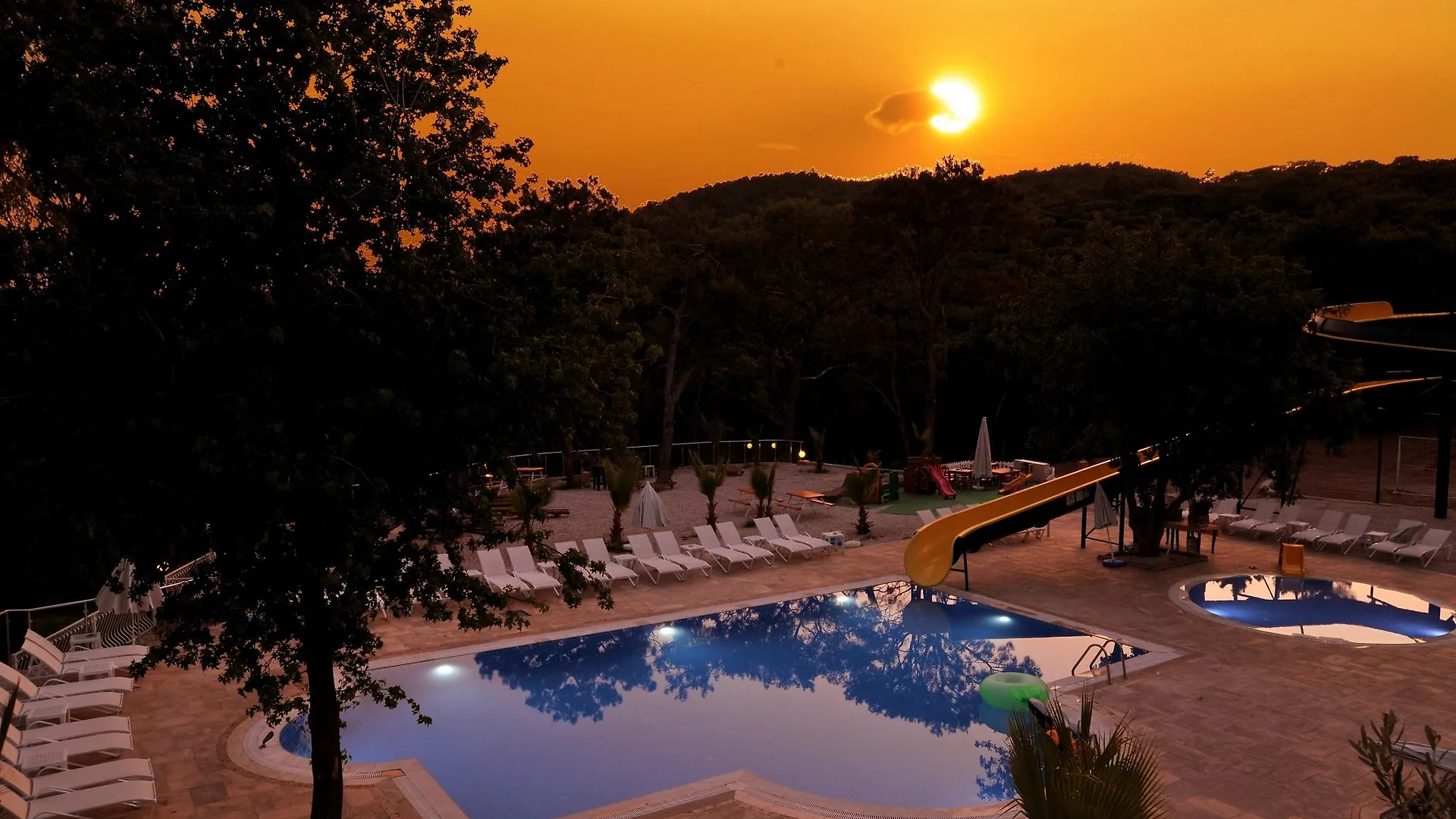 Nicholas Park Hotel Ölüdeniz 4*,